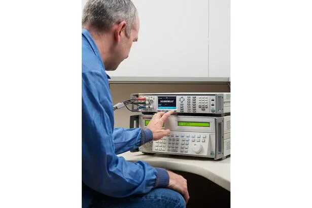 Multímetro de referência 8588A - Imagem 3